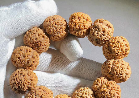 盤金剛菩提需要戴手套嗎