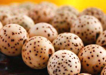 男子佩戴星月菩提好處