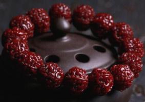 金剛菩提手串配飾什么好