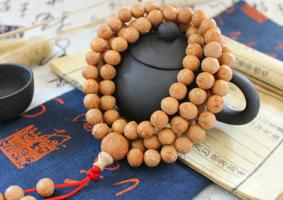 男人戴龍眼還是鳳眼菩提好