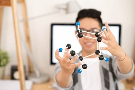 屬鼠男2024年農(nóng)歷十二月運勢