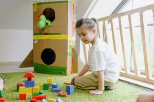 2023年余姓兔寶寶名字大全 姓余的女孩名字好寓意