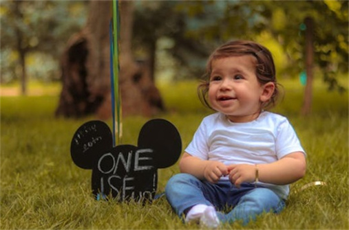 2024年好聽(tīng)的女孩起名字 聽(tīng)著非常優(yōu)雅的女孩名