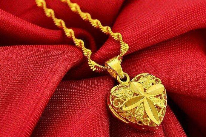 哪三種屬相不能戴金？