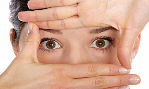 右眼皮跳是什么預(yù)兆女人？