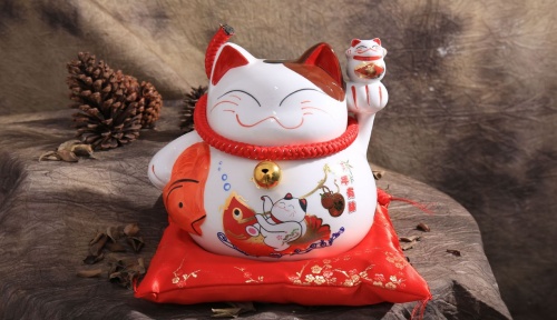 招財(cái)貓擺放在家里哪個(gè)位置好