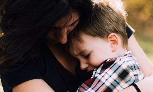 夢(mèng)見小孩被拐走是什么意思