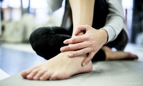 夢見自己腳受傷了什么預(yù)兆