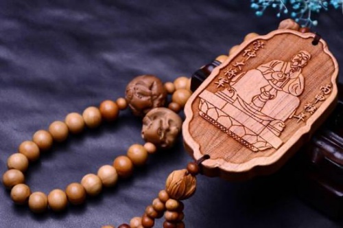 哪些生肖人不能帶桃木