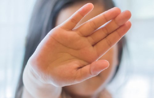 看手相女人看左手還是右手