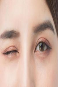 眉毛過眼角的女人命運(yùn)如何