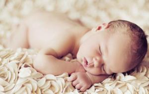 給出生嬰兒取名字有什么推薦