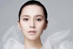 女人吸金聚財(cái)?shù)乃嚸?></div>
                            <dl class=