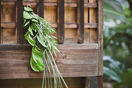 艾草掛門(mén)口有什么講究