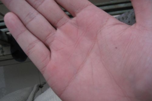 右手斷掌女人旺夫還是克夫