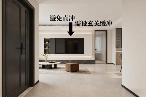 進(jìn)門看見沙發(fā)好還是電視背景墻好
